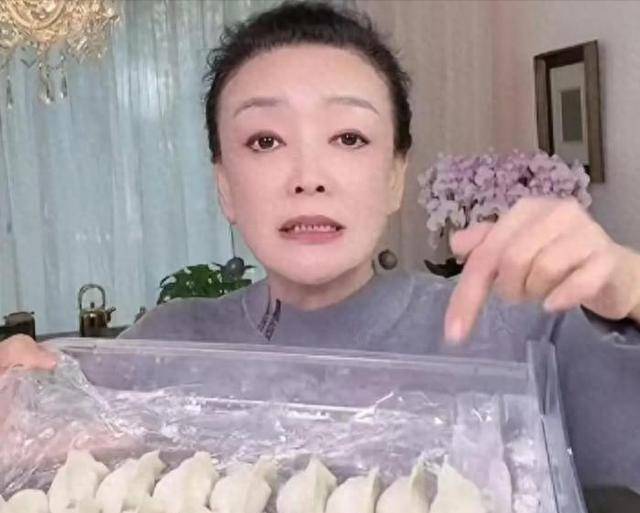 个举动暴露马筱梅地位 小菲全程没好脸色CQ9传奇电子张兰去汪小菲家过冬至一(图3)